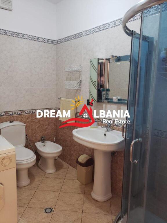 Appartamento 2+1 in affitto presso il Comune di Parigi, vicino a Kika 2 a Tirana (ID 42215315)
