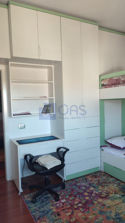 Jepet me qera apartment 2+1 te Siri Kodra