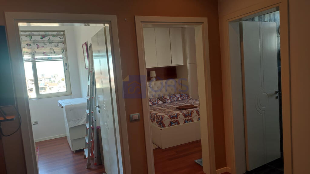 Jepet me qera apartment 2+1 te Siri Kodra