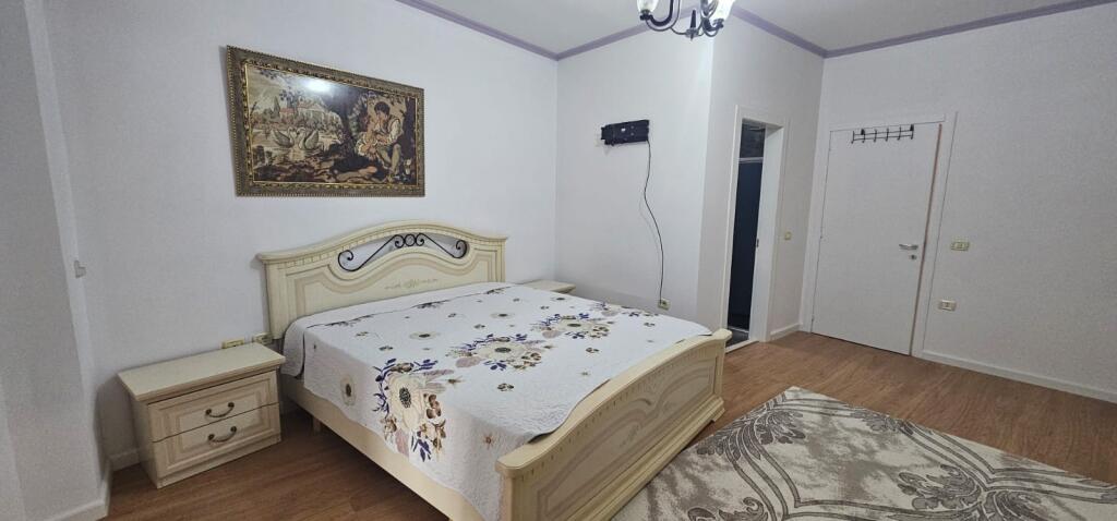 Affittasi super appartamento 2+1 - all'ingresso di Fresku