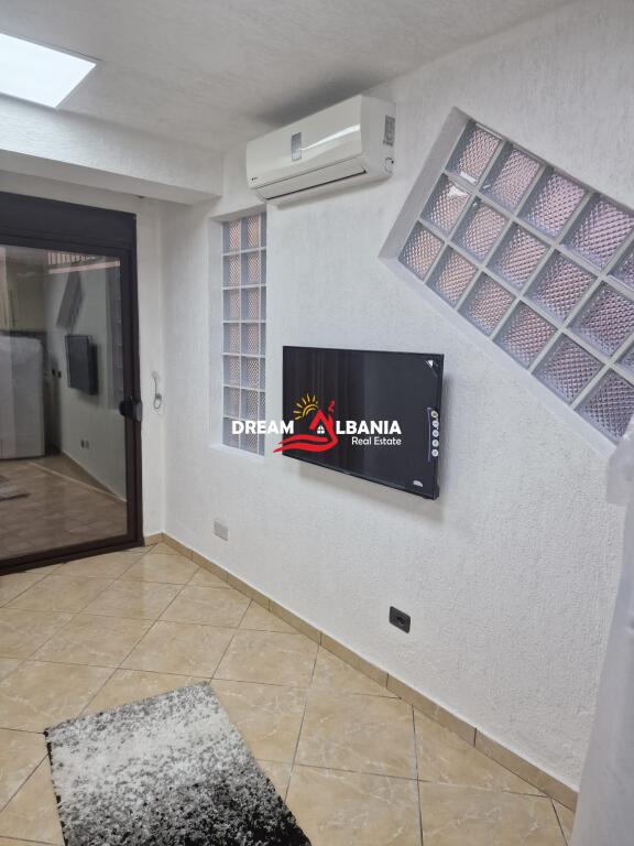 Casa privata in affitto a 21 Dhjetori vicino ai Dormitori di Ingegneria (ID 4241073).
