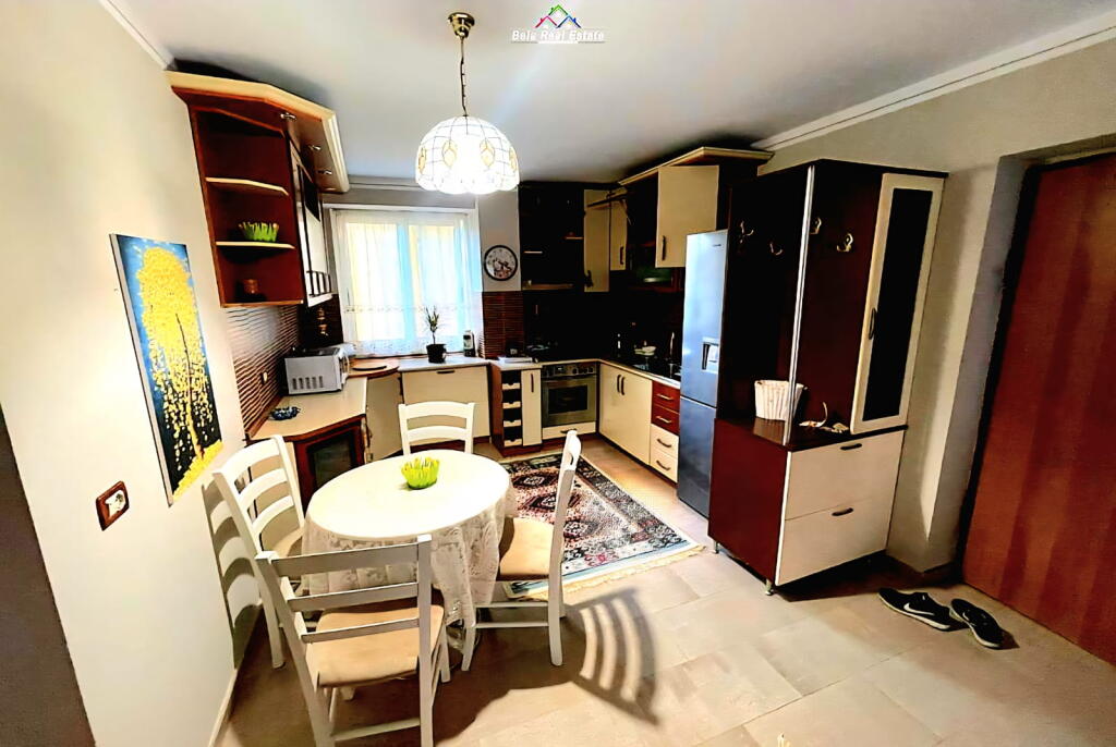 Appartamento in Affitto 3+1 al Mercato Elettrico (ID B23125) Tirana.