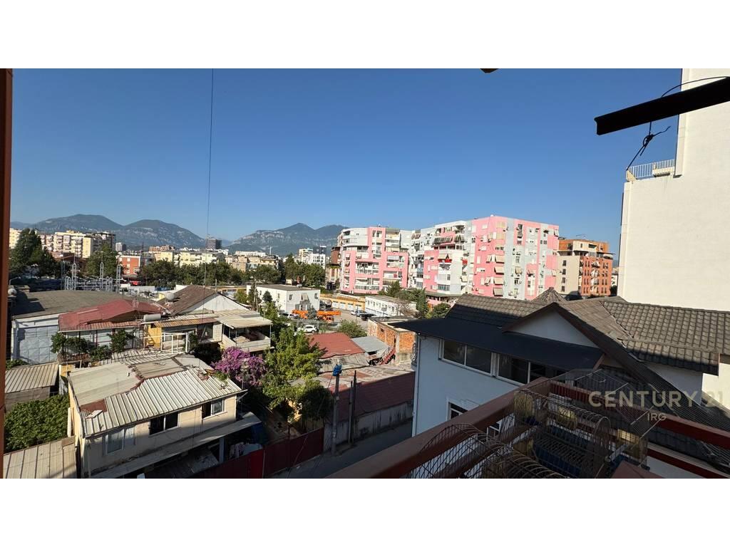 🏡 Spacious 3+1+2 Apartment for Rent in One of Tirana's Most Desirable Areas!