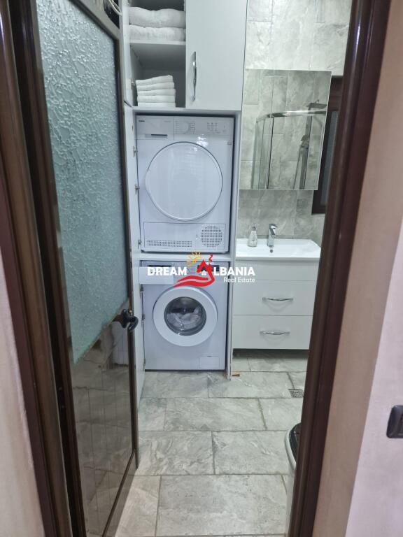 Casa privata in affitto a 21 Dhjetori vicino ai Dormitori di Ingegneria (ID 4241073).