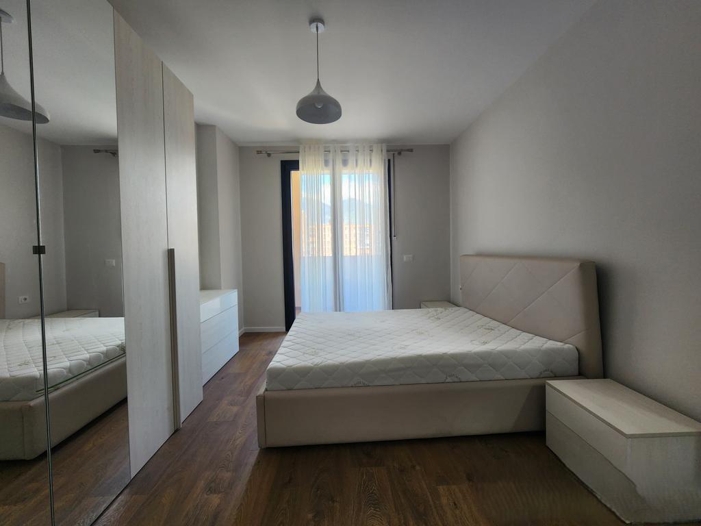 APPARTAMENTO 2+1+1 IN AFFITTO NEL COMPLESSO ZIRCON VICINO A QSUT! 650 € /Mese