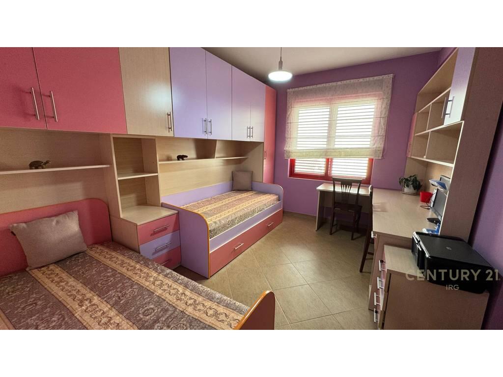 🏡 Spacious 3+1+2 Apartment for Rent in One of Tirana's Most Desirable Areas!