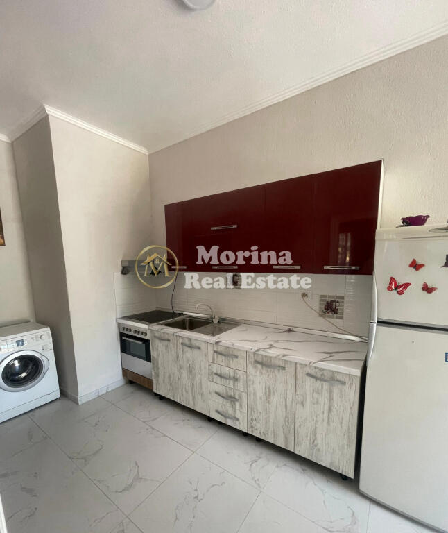 Affitto, Ingresso Privato 2+1, Comune di Parigi, 450 Euro/Mese
