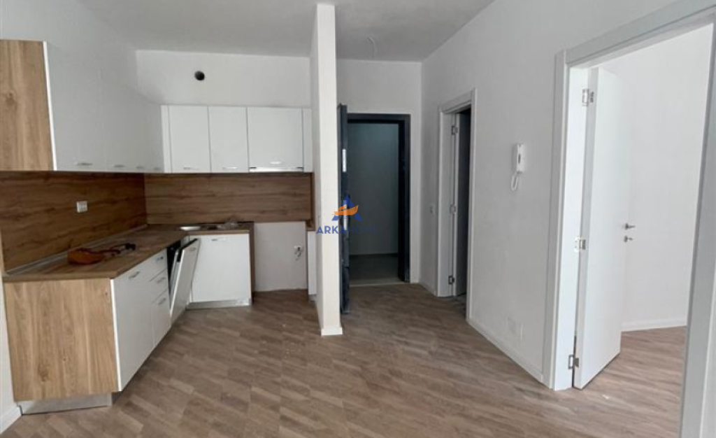 VENDESI APPARTAMENTO 1+1+BALCONE "TE UNIVERS CITY" 78.000 EURO