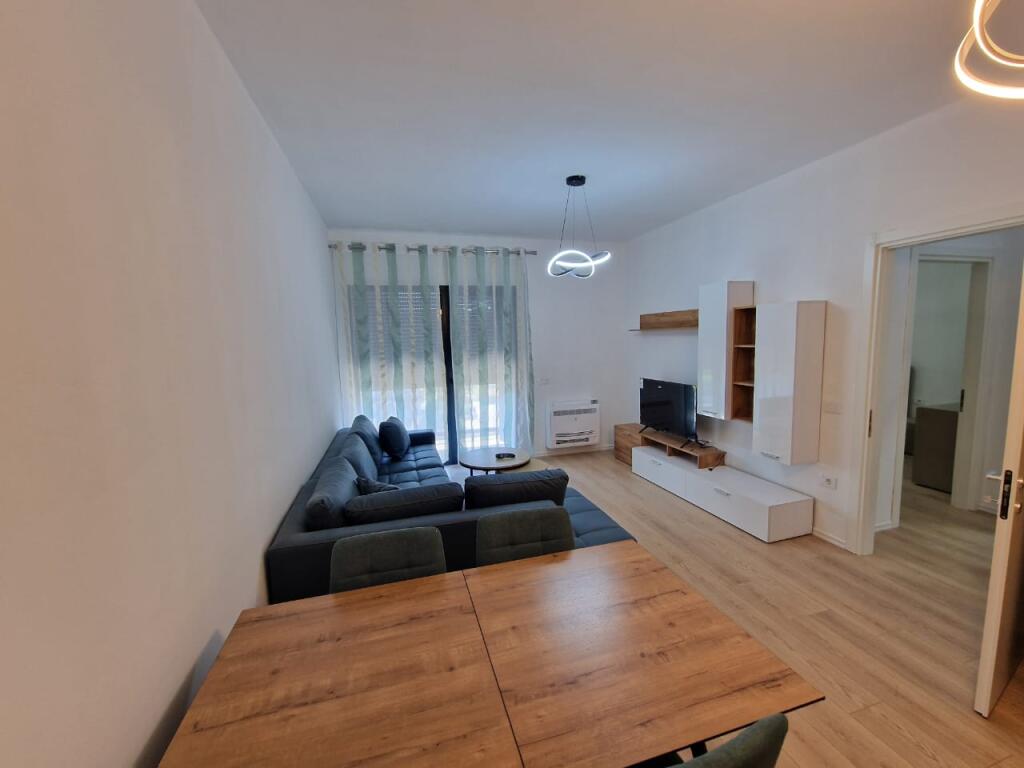 JEPET ME QERA APARTAMENT  OASIS ASTIR