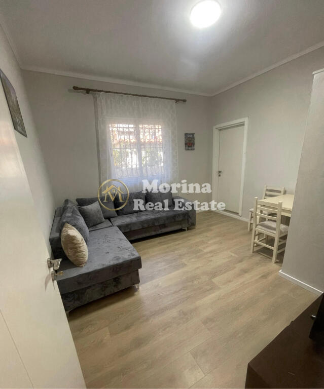 Affitto, Ingresso Privato 2+1, Comune di Parigi, 450 Euro/Mese