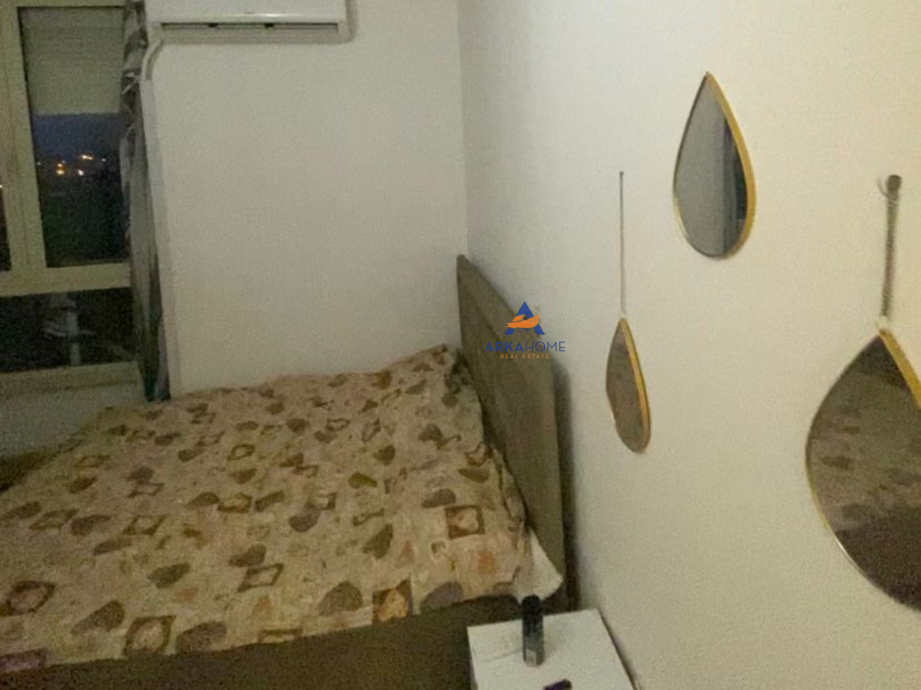 FOR RENT APARTMENT 1+1 "PALLATET FRATARI, UNAZA E RE" 400 EURO.