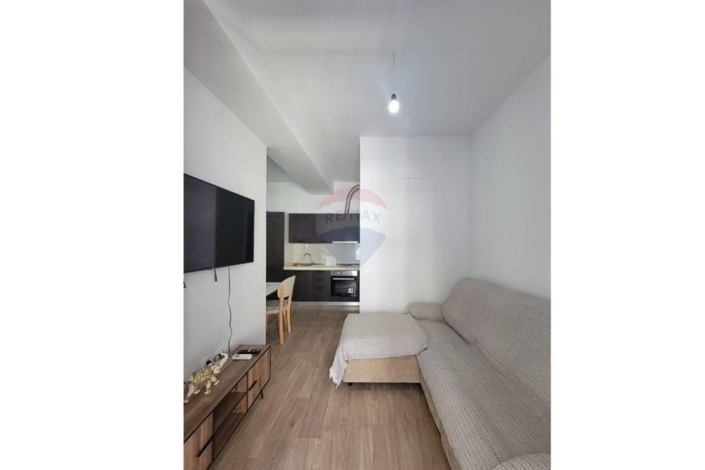 Appartamento 1+1 in affitto al Kompleksi Mangalem !