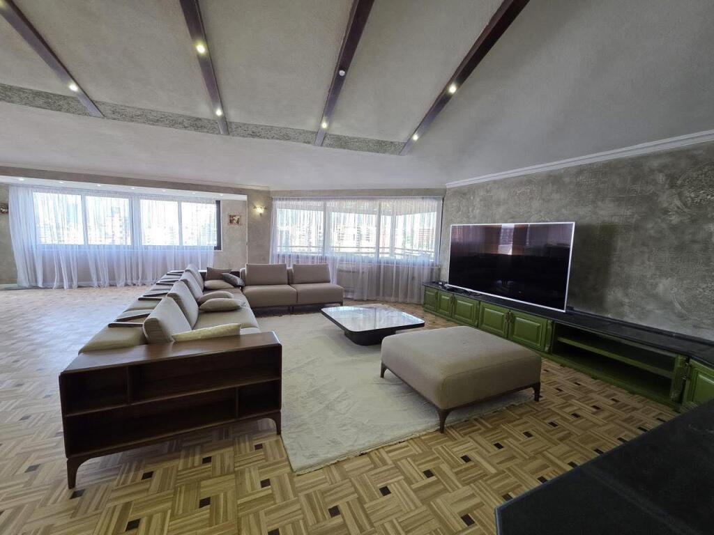 Elite 3+1 apartment for RENT near the Zoo