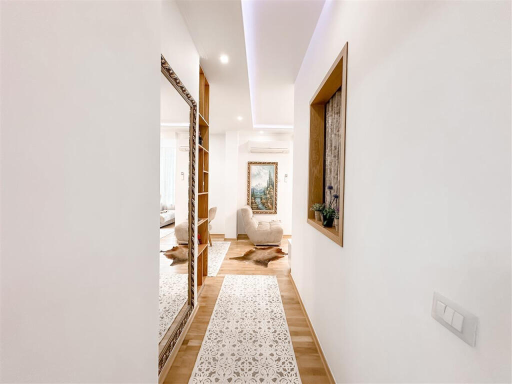 Apartament Per Shitje 3+1+2 tek Kopshti Botanik (ID B13097) Tirane.