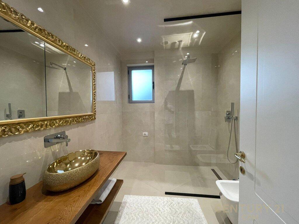 🌟 Appartamento 2+1+2 in Vendita vicino al Lago Vuoto – Vista Meravigliosa e Alta Qualità
