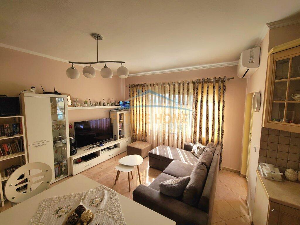 In vendita, Appartamento 2+1, Via Durazzo, Tirana