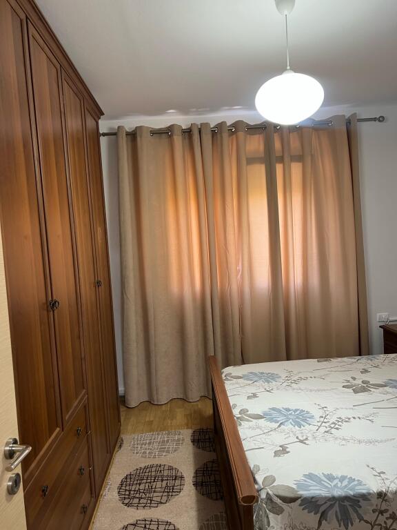 Appartamento in affitto 2+1 presso Pallati me shigjeta

