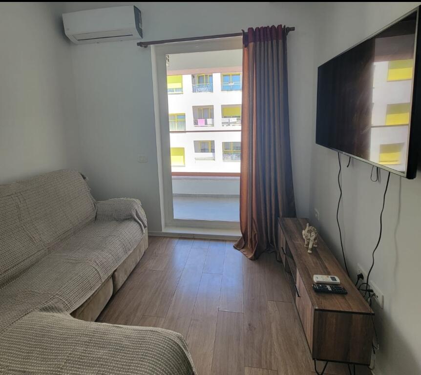Appartamento 1+1 in affitto a Ali Dem, Mangalem