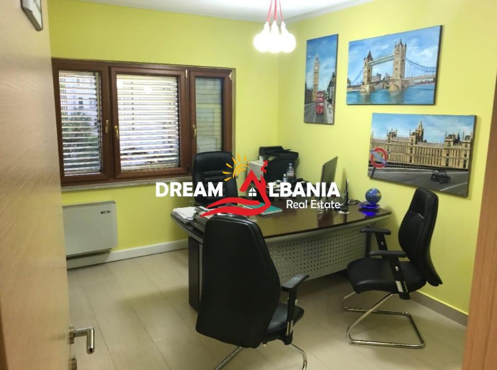 3+1 apartment for sale in Bllok on Nikolla Tupe street in Tirana (ID 4131308)