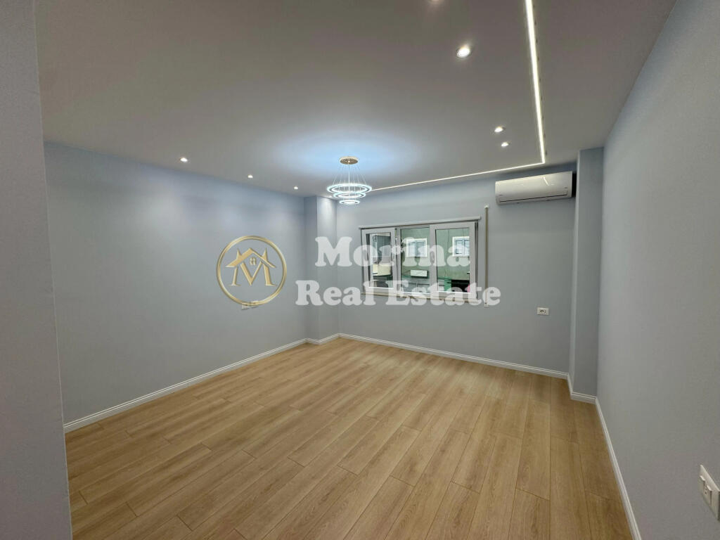 Appartamento 2+1 in vendita, Myslym Shyrri, 245.000 Euro.