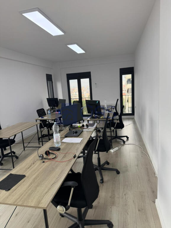 Business premises for rent on Elbasanit Street