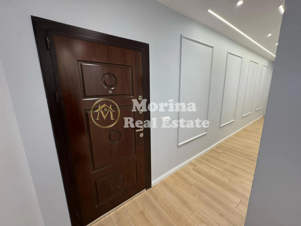Appartamento 2+1 in vendita, Myslym Shyrri, 245.000 Euro.