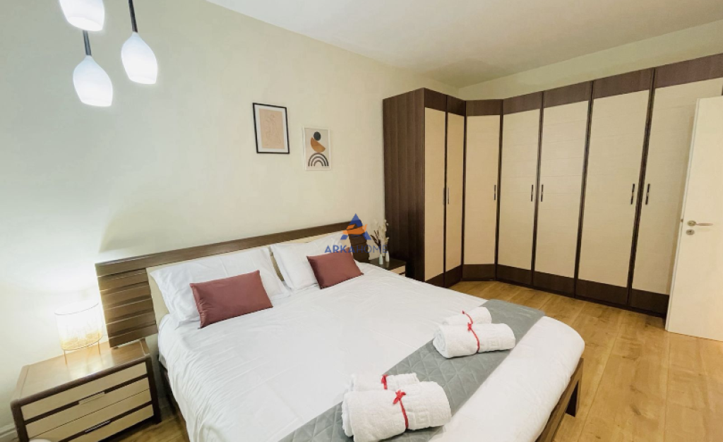 AFFITTASI APPARTAMENTO 2+1+BALCONE "IN CENTRO" 900 EURO.