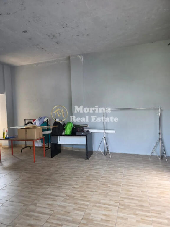 Agjensia Morina Jep Me Qera Ambjent Biznesi, 70 m2, Fusha Aviacionit, 400 euro.