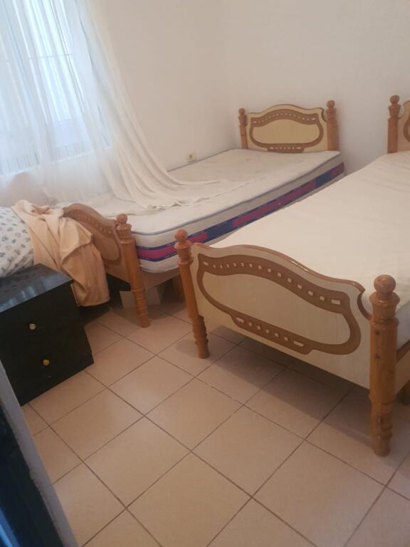 APPARTAMENTO 1+1. 25000 LEKE. VIA GRAMOZ PASHKO. CITTÀ STUDENTESCO