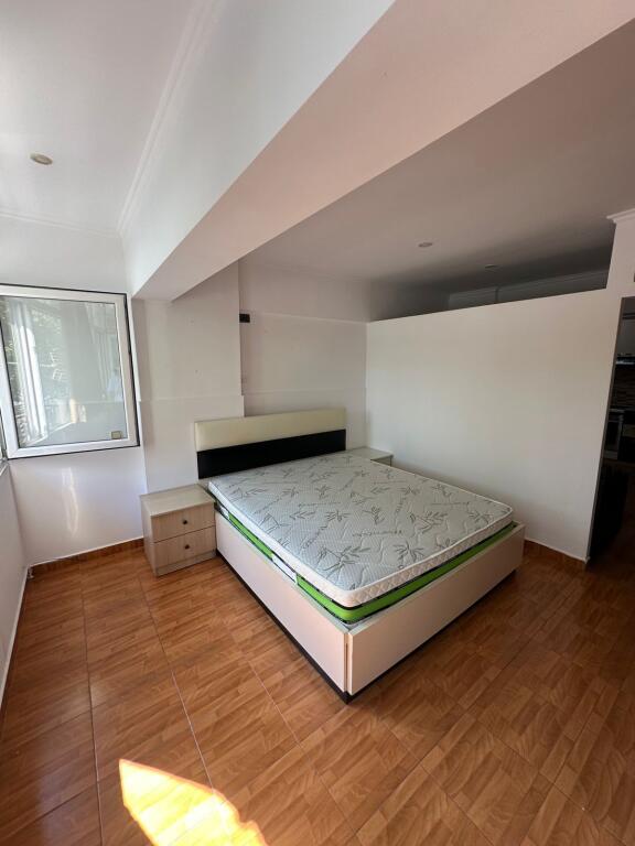 1+1,te kryqezimi i laprakes,i mobiluar,69.000 euro