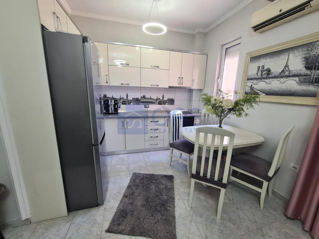 Affittasi appartamento 1+1 in via Bardhyl