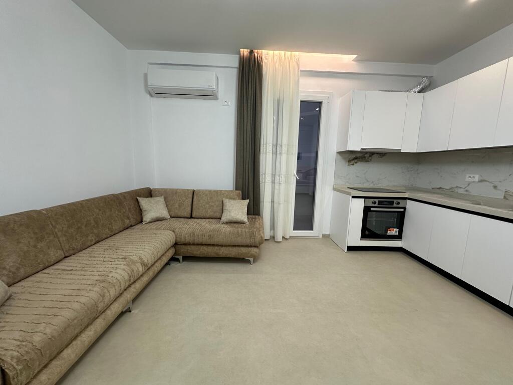 APARTAMENT 1+1 ME QIRA | I Pa Banuar Me Pare |  Sauk