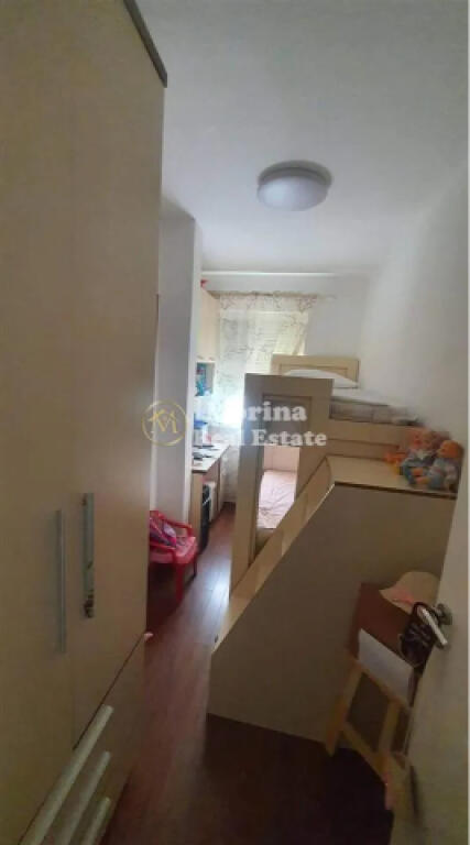 Affitto, Appartamento 2+1, Scuola Unita– Xhamia Xhura, 500 Euro/Mese.