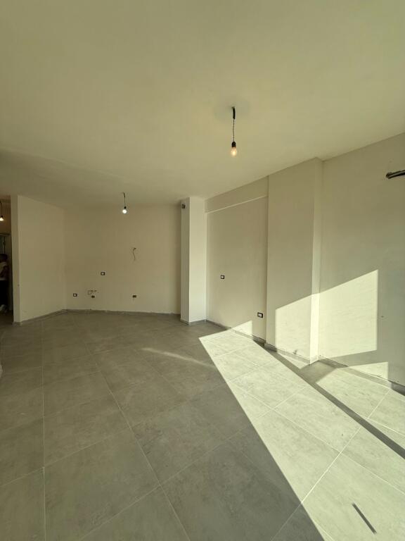 Appartamento 2+1+2 in vendita vicino al Lago Secco