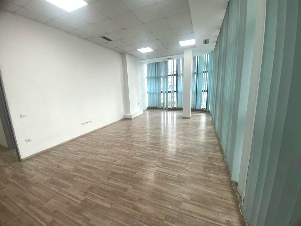 Commercial Space For Sale 📍Overpass of the Commune
