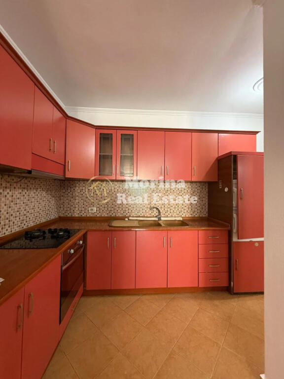 Appartamento 2+1 in vendita, Yzberisht, 127.000 Euro.