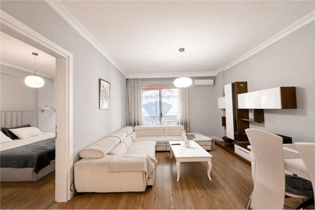 Apartment 1+1 for sale at Barricade Street !