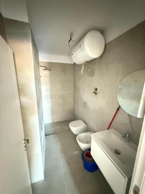 Apartament per Shitje 1+1 ne Xhamllik (ID B110465) Tirane.