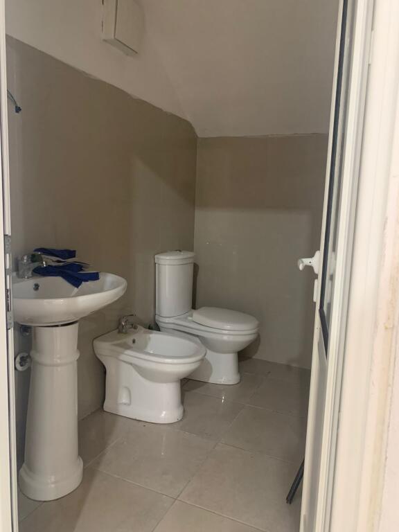🏢Pas Ish Restorant Durresit,Rr.Memo Meto jepet me qera ambient biznesi me sip.115m2,Bosh  700Euro (Neto)