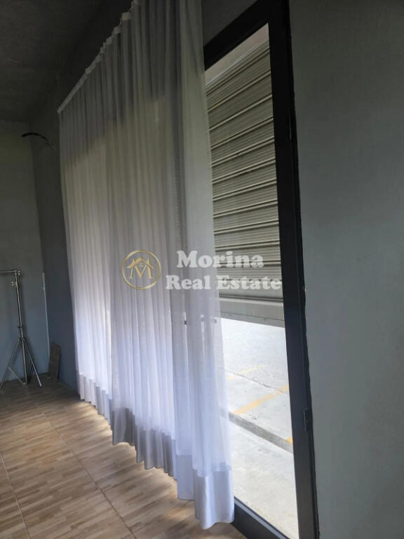 Agjensia Morina Jep Me Qera Ambjent Biznesi, 70 m2, Fusha Aviacionit, 400 euro.