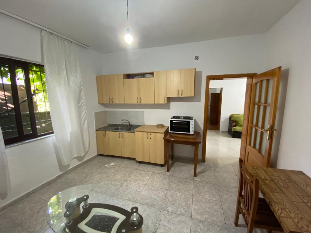 APPARTAMENTO 1+1. 37000 LEKE. EX PARCO DEGLI AUTOBUS, VICINO AL COMPLESSO CONTATTO