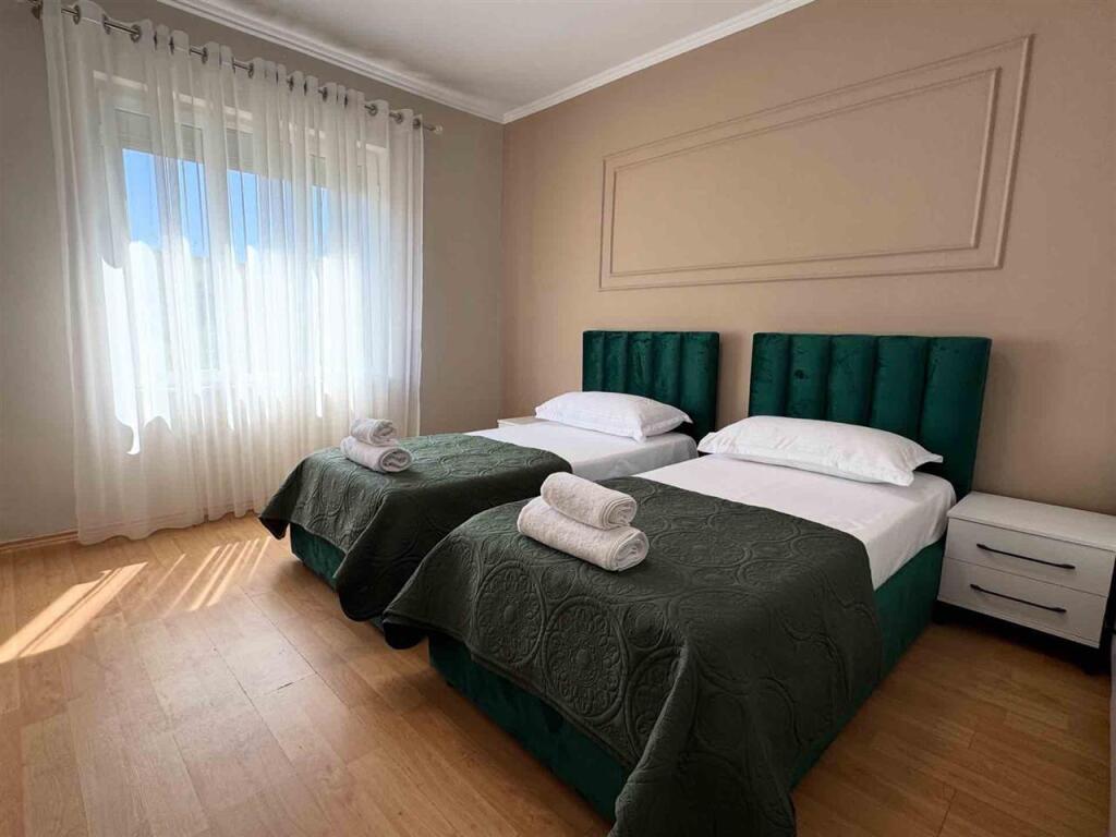 APARTMENT FOR RENT 2+1 CENTER 1,000 EURO