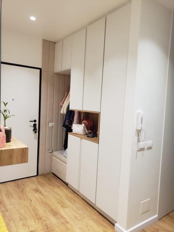 Shitet apartament  2+1+2  dhe 1 post parkimi (Kompleksi  Oasis ne Astir)