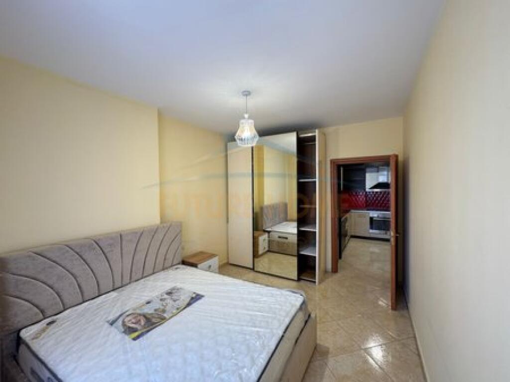 Affitto, Appartamento 1+1. Unaza e Re.