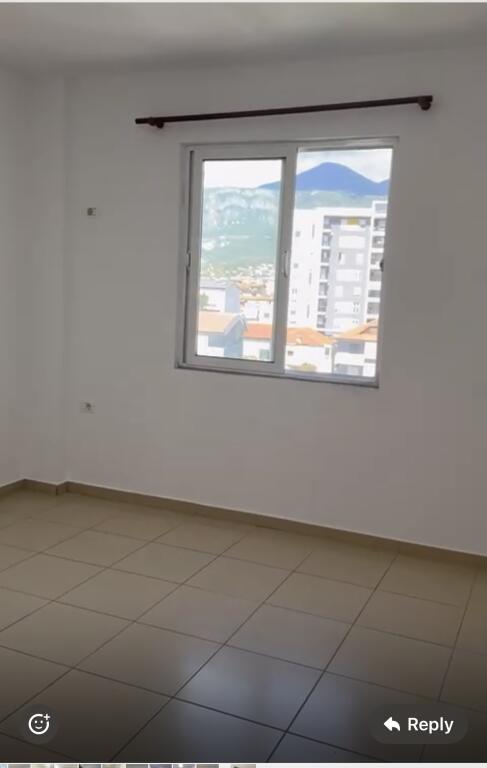 1+1,bosh ,te 5 maji mbrapa concord center,350 euro