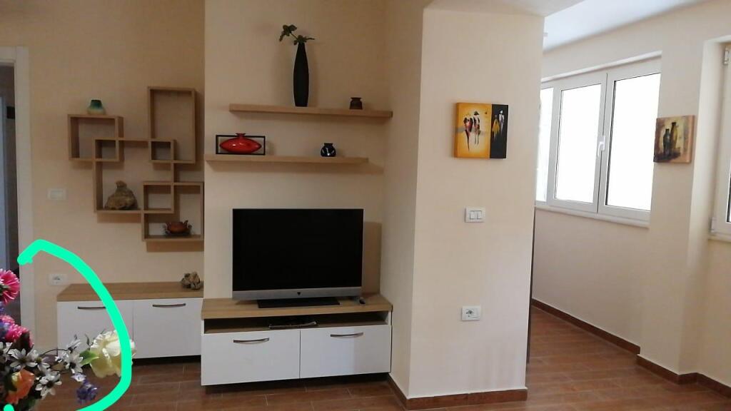 2+1,te mulliri i vjeter,21 dhjetori,e mobiluar,600 euro