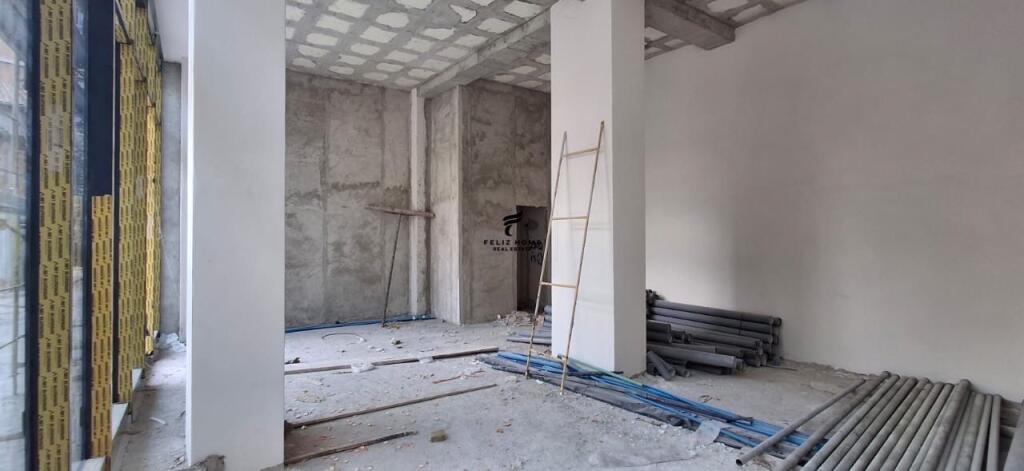 SHITET DYQAN 84 M2 RRUGA E DIBRES 590.000 EURO