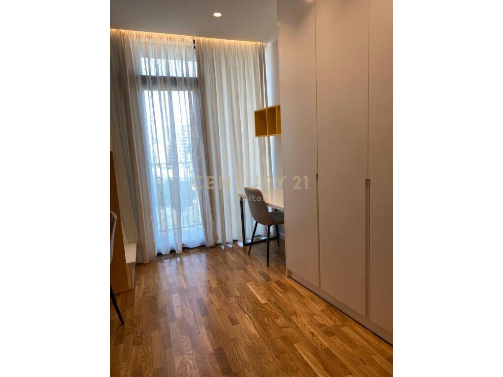 🏢 2-Bedroom + 2 Bathrooms Apartment for Sale at “Lake View” Residence