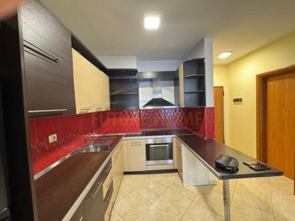Affitto, Appartamento 1+1. Unaza e Re.
