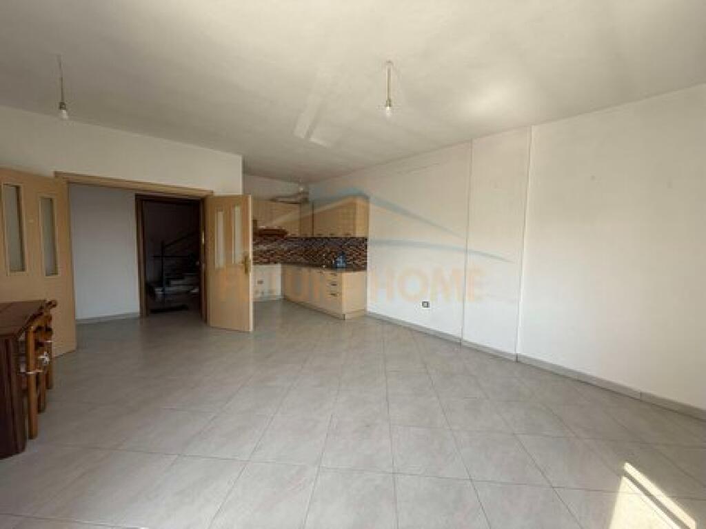Qera, Apartament 2+1, Kamëz.